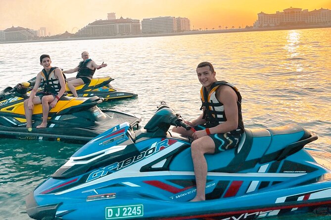 1 hour Jetski Tour - Burj Al Arab and Royal Atlantis - Sheikh Island and The Dubai yacht