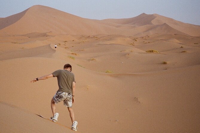 1 Hour Private Self Drive Dune Buggy and Sand boarding in Dubai - Switching drivers at the halfway point
