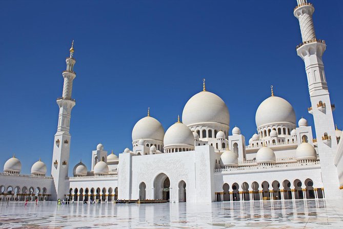 2-Day Abu Dhabi City Tour and Desert Safari with BBQ Dinner - The Desert Safari: Dunes, Sandboarding, And Sunset