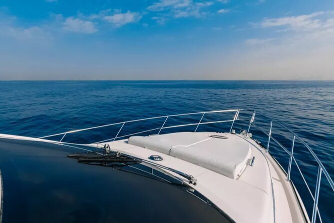 2 hour Private Yacht Tour with Dubai Marina Skyline View - Bluewaters Island and the Ain Dubai photo pause