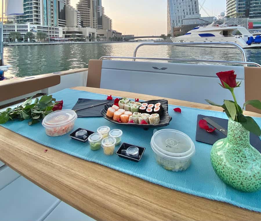 2-Hrs Private Romantic Sunset Cruise with Sushi and Drinks - Key points at a glance