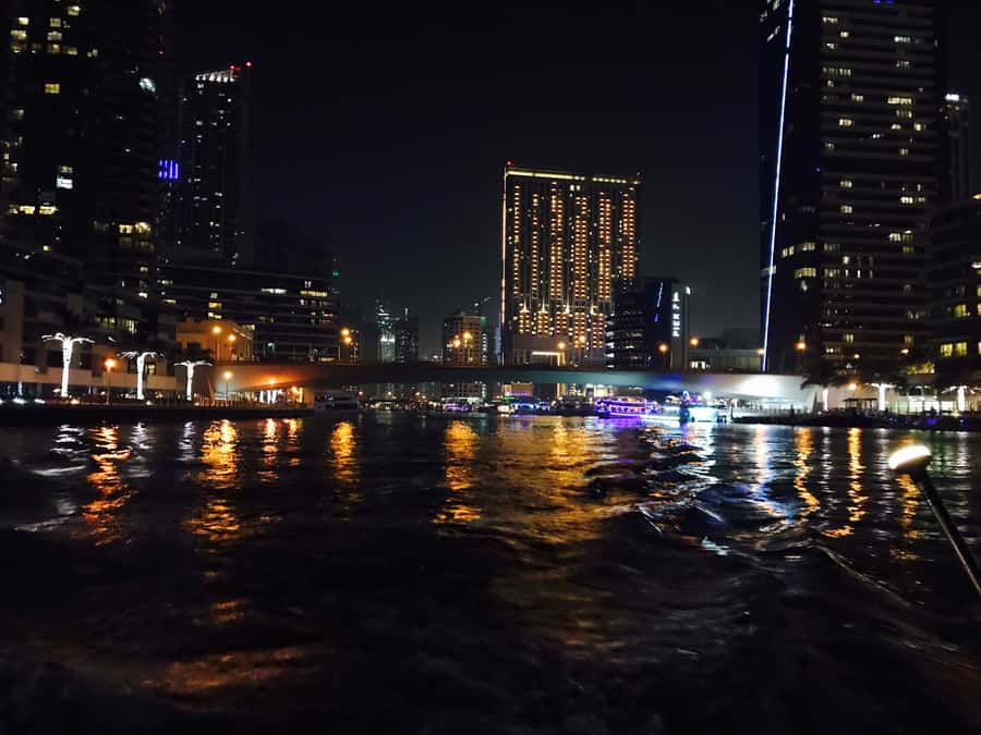 2-Hrs Private Romantic Sunset Cruise with Sushi and Drinks - What $499 means for value