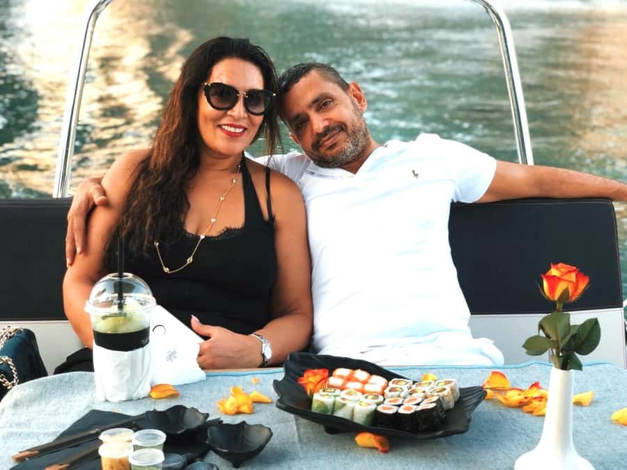 2-Hrs Private Romantic Sunset Cruise with Sushi and Drinks - Who should book this cruise?