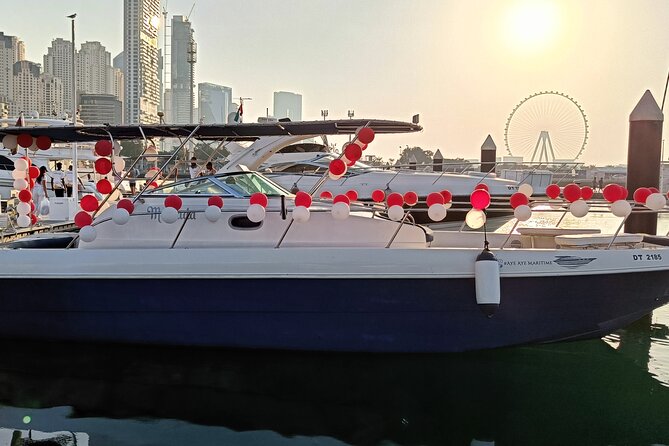 2Hours and 30Minute Private Boat Tour in Dubai - Palm Jumeirah and Dubai’s resort coast