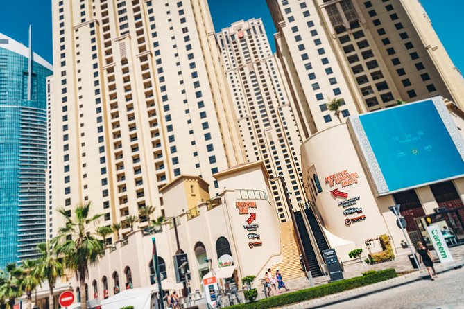 3d Blacklight Minigolf - Jbr / Marina Dubai - Timing Matters More Than It Should