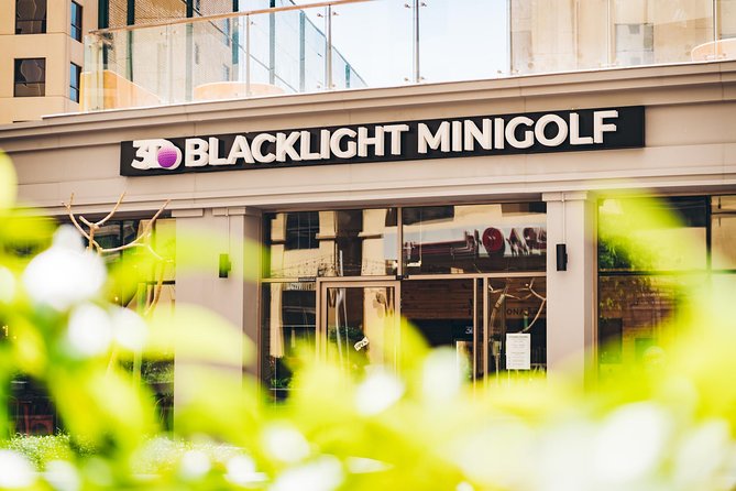 3d Blacklight Minigolf - Jbr / Marina Dubai - Desert, Space, and Underwater Rooms