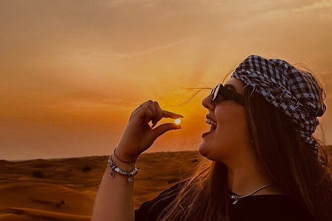 4x4 off-Road Desert Safari, Sandboarding, CamelRide, Veg & BBQ - Sandboarding on the tall dunes