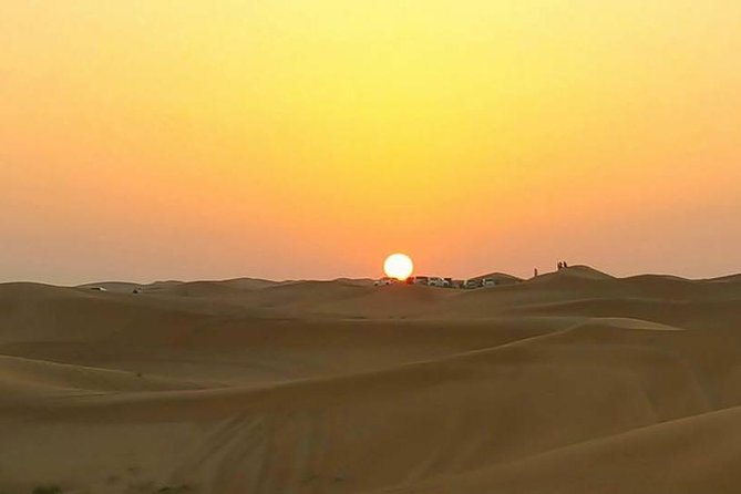 7-hour Small Group 4x4 Desert Safari Tour with Buffet Dinner in Dubai - The 3:00 pm pickup from Dubai