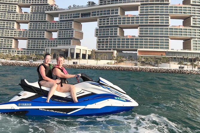 90 Minutes Dubai Palm Jumeirah Jetski Tour - What to bring and what the operator supplies