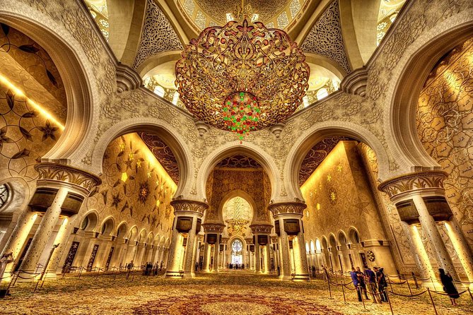 Abu Dhabi All Day Tour from Dubai - The dates market: useful shopping time