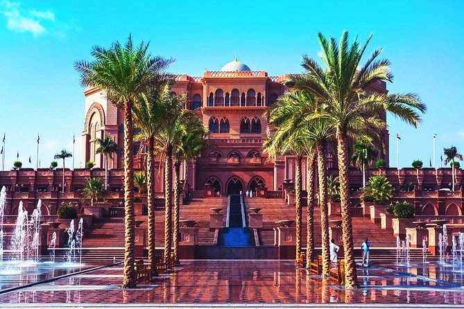 Abu Dhabi city tour & desert safari from Dubai - The morning pickup and long road south