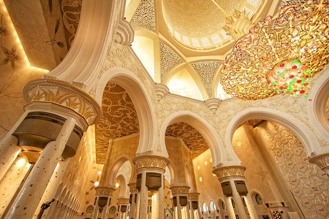 Abu Dhabi city tour & desert safari from Dubai - The guides make the difference