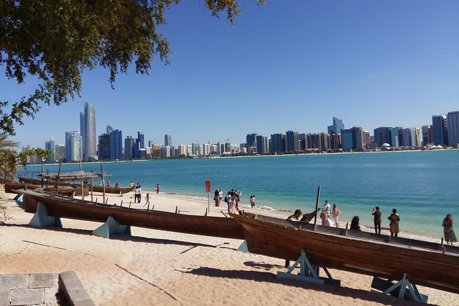 Abu Dhabi City Tour from Dubai - Full-Day Tour - The dates market gives you a local-flavored shopping stop