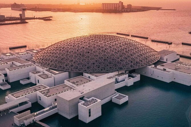 Abu Dhabi City Tour Sharing Basis - Private tour or sharing basis?