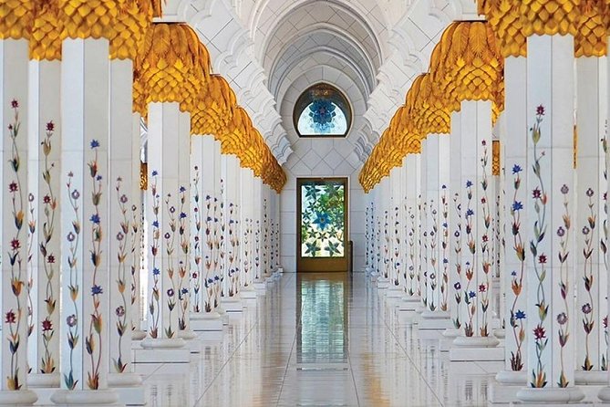 Abu Dhabi City Tour with Grand Mosque Including Transfers - Presidential Palace, Etihad Towers, and Emirates Palace