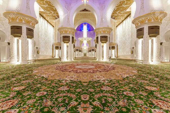 Abu Dhabi City Tour With Presidential Palace Entrance - Guided Tour - Why Abu Dhabi works as a day trip from Dubai