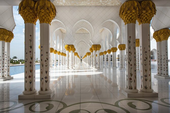 Abu Dhabi City Tour With Presidential Palace Entrance - Guided Tour - Dates market and carpet shopping