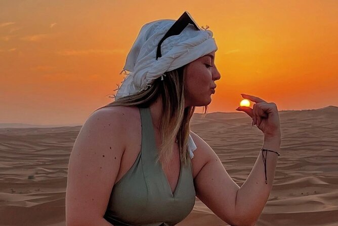 Abu Dhabi Desert Safari with Live Entertainment and Live BBQ - Belly dancing, fire, and Tanura performances