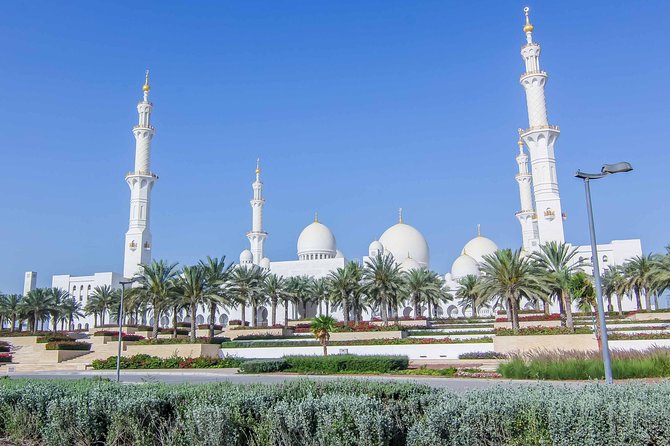 Abu Dhabi Full-Day City Sightseeing Tour from Dubai - Etihad Square and Central Souq