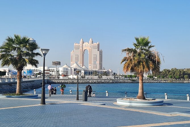 Abu Dhabi Full Day City Tour from Dubai - Emirates Palace: a brief taste of royal luxury