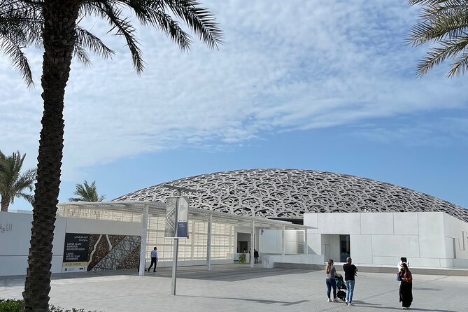 Abu Dhabi Full Day Private Tour - Saadiyat Island Connects Art, Beaches, and Wildlife
