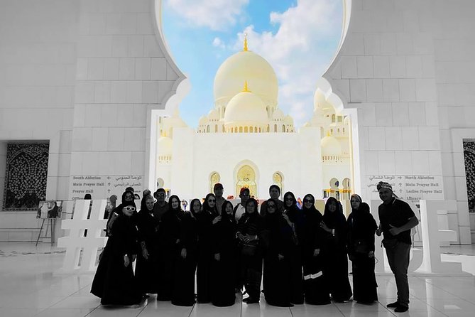 Abu Dhabi Full-Day Sightseeing Tour from Dubai with Mosque Visit - Corniche Beach and Abu Dhabi’s grand waterfront