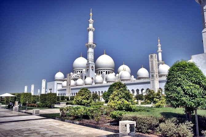 Abu Dhabi Full-Day Tour from Dubai - Emirates Palace: luxury in a 15-minute frame