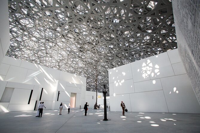 Abu Dhabi Grand Mosque Tour and Louvre Museum Visit from Dubai - A guide can shape the whole day