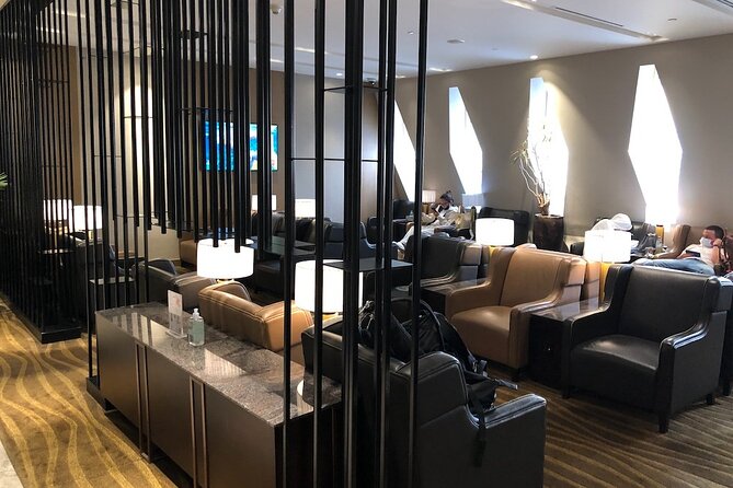 Abu Dhabi International Airport (AUH) VIP Lounge Access - Seating, quiet corners, and the lack of sleep rooms