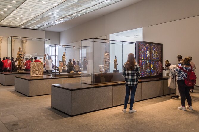 Abu Dhabi Mosque and Louvre Museum with Lunch from Dubai - Two and a half hours inside Louvre Abu Dhabi