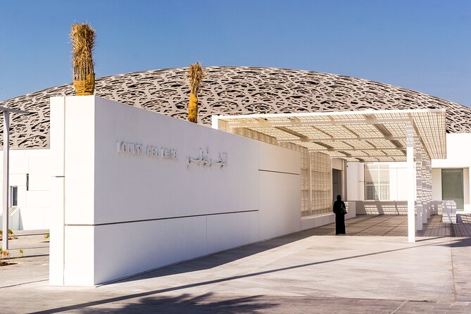 Abu Dhabi Premium Full-Day Sightseeing Tour From Dubai - The Corniche gives you fresh air and city perspective