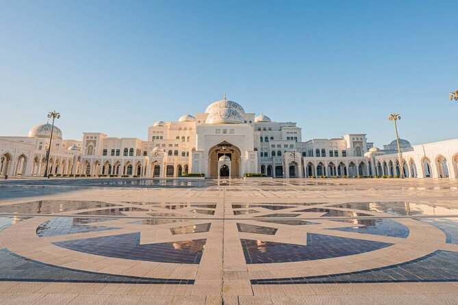 Abu Dhabi Premium Full-Day Sightseeing Tour From Dubai - Marina Mall is a practical lunch break