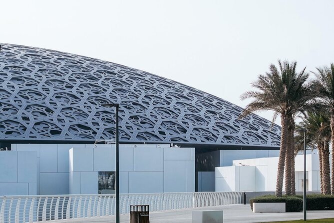Abu Dhabi Private City Tour From Dubai - A look at the old souk at Heritage Village