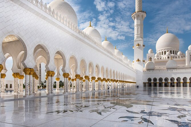 Abu Dhabi Private City Tour Full Day - Emirates Palace and the meaning of grand scale