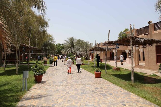Abu Dhabi Private City Tour with Pick up Dubai And Abu Dhabi - Seeing the grandeur of Emirates Palace