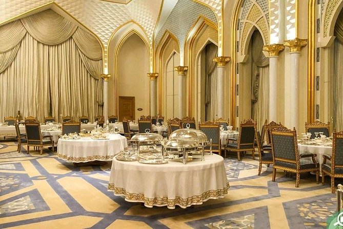 Abu Dhabi Sheikh Zayed Grand Mosque, Louvre, Qasr Al Watan Palace - What can go wrong, and how to protect your day