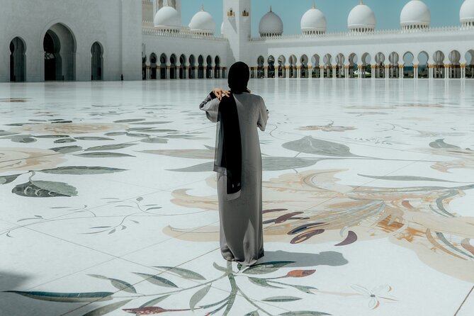Abu Dhabi Sheikh Zayed Grand Mosque Private Tour - The Guide Can Shape the Whole Experience
