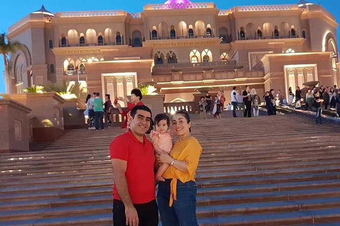 Abu Dhabi Sightseeing Tour from Dubai - Heritage Village offers a glimpse of older Abu Dhabi