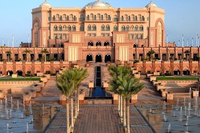 Abu Dhabi Sightseeing Tour from Dubai - Dates, markets, and the risk of a sales stop