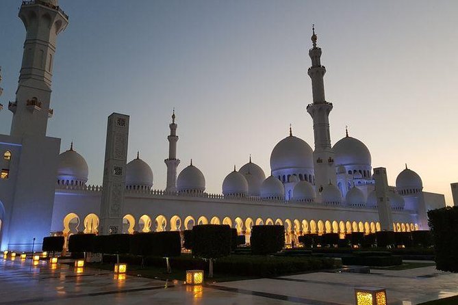 Abu Dhabi tour from Dubai small group with guide, Grand Mosque - What this Dubai to Abu Dhabi tour is really like
