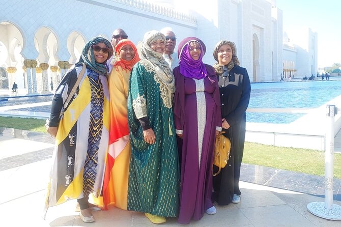 Abu Dhabi tour from Dubai small group with guide, Grand Mosque - The drive from Dubai puts Abu Dhabi in context