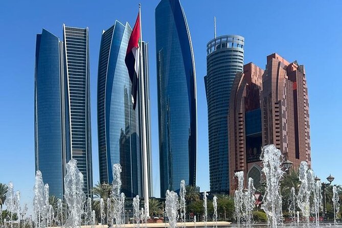 Abu Dhabi Tour Grand Mosque Emirates Palace Heritage Village - Emirates Palace offers a polished photo stop
