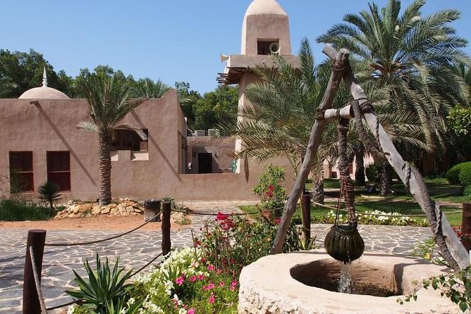 Abu Dhabi Tour with Grand Mosque Visit and Other options - Markets offer the most local shopping moments