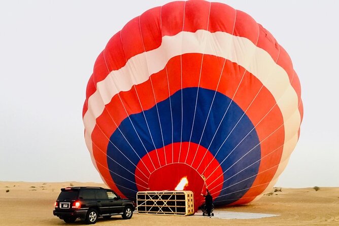 Adventure Hot Air Balloon with Buffet Breakfast & Falcon Show - From the sky to dune bashing