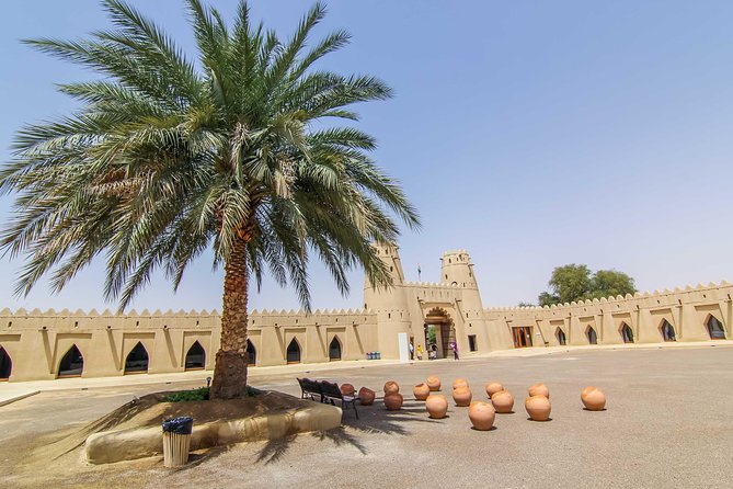Al Ain City Sightseeing tour with Lunch from Dubai - Qasr Al Muwaiji and the story of modern Al Ain