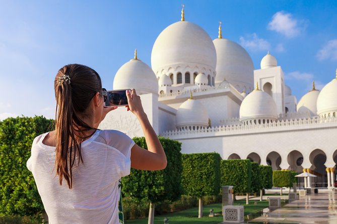 Big Bus Dubai and Abu Dhabi Twin City Ticket: Hop-On Hop-Off Tours - Dubai’s coast, Palm, and modern towers