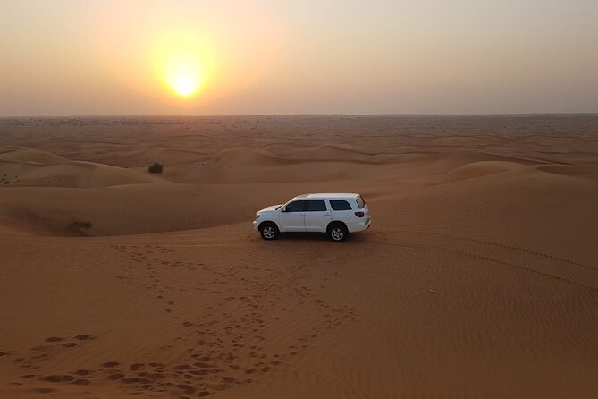Big Red Dunes Desert Safari in Dubai with Camel Ride, Live Shows & BBQ Dinner - Food, Clothing, and Comfort Tips