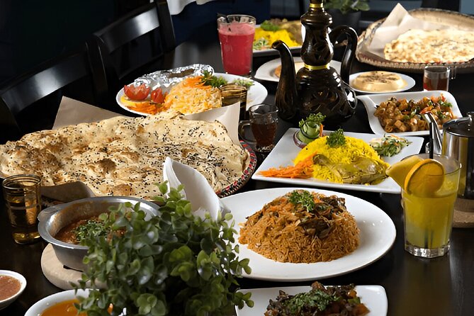 Burj Al Arab: 2-Hour Yacht Tour with BBQ Dinner and Drinks - What Dinner Is Like on Board