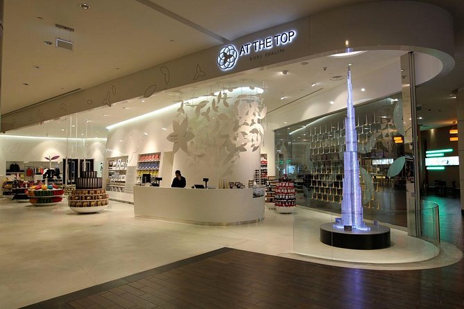 Burj Khalifa At the Top & Dubai Aquarium Combo Entrance Tickets - Crowds, queues, and the real time cost