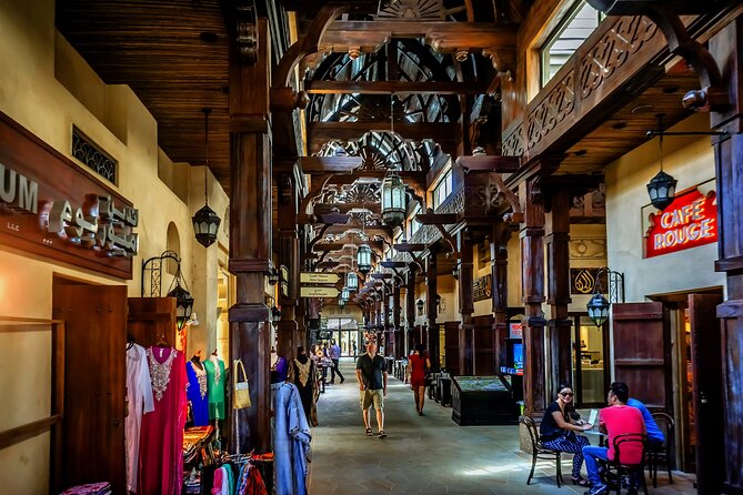 Classical Dubai City Tour with guide and sharing transfers - Spice Souk and Gold Souk in Deira